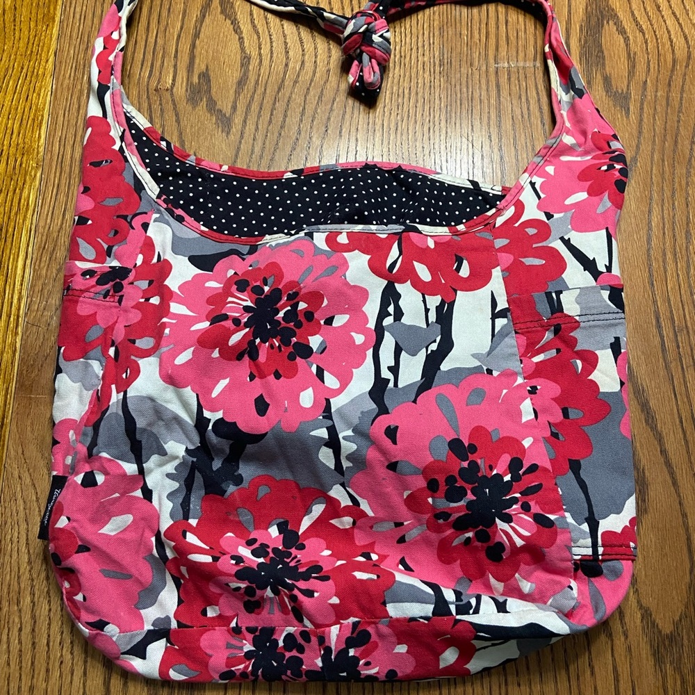 Thirty one shoulder purse